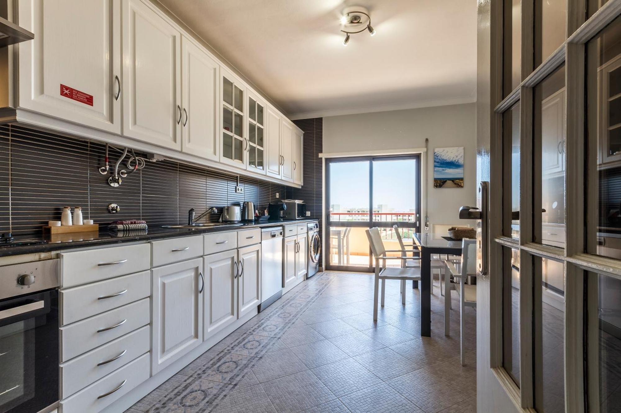 The Hoffy Beach Apartment Лагос Екстериор снимка