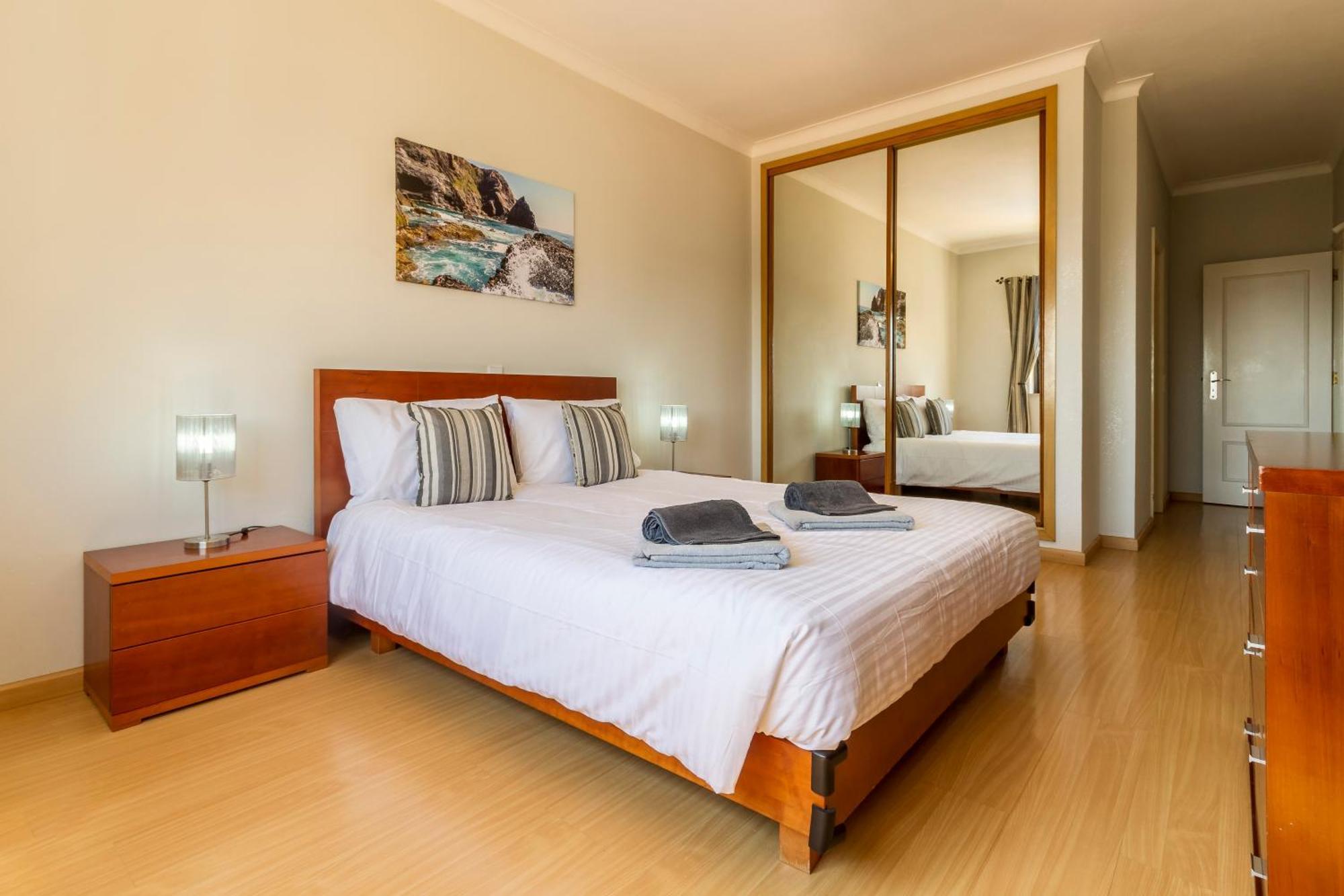 The Hoffy Beach Apartment Лагос Екстериор снимка