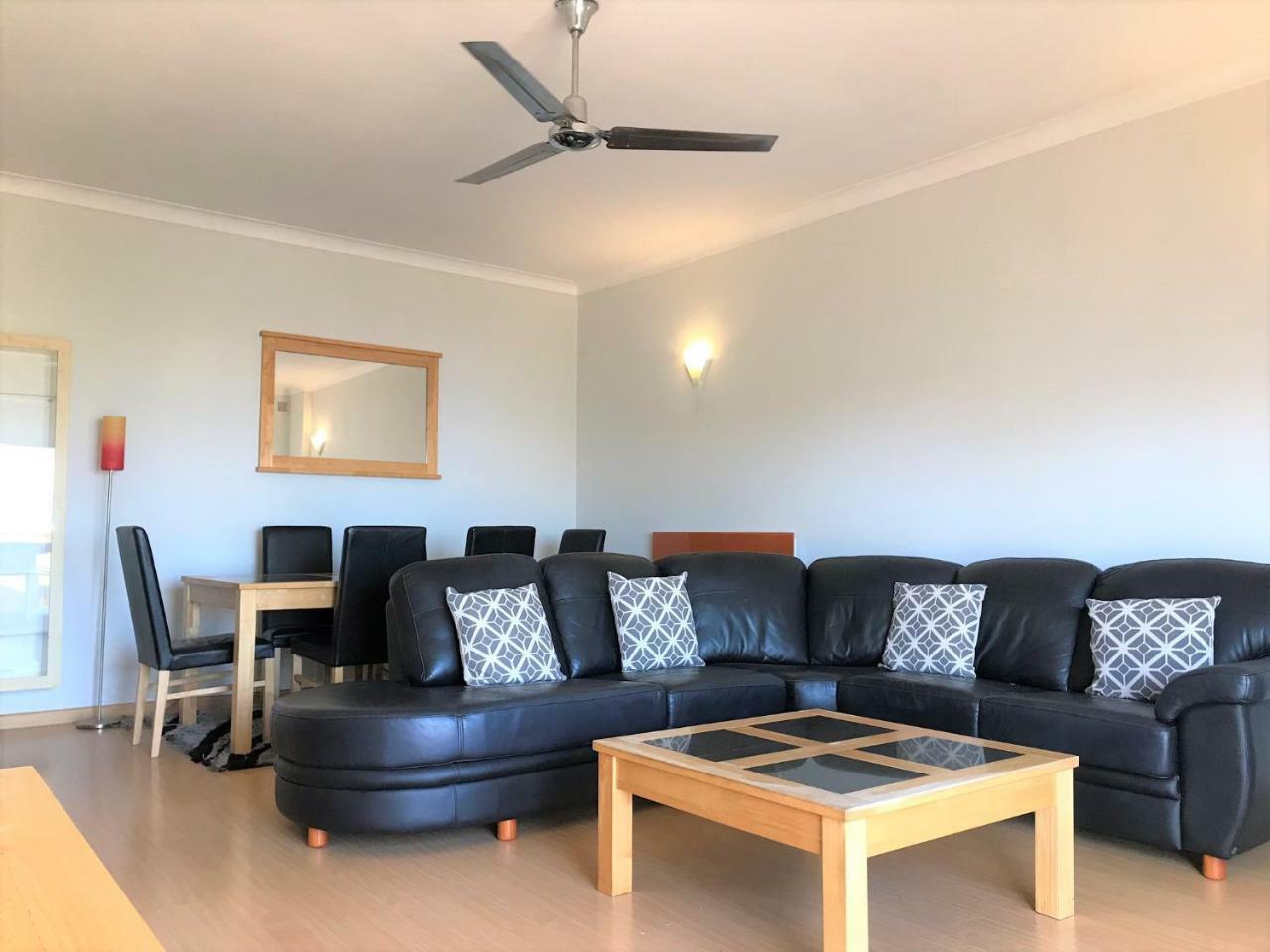 The Hoffy Beach Apartment Лагос Екстериор снимка