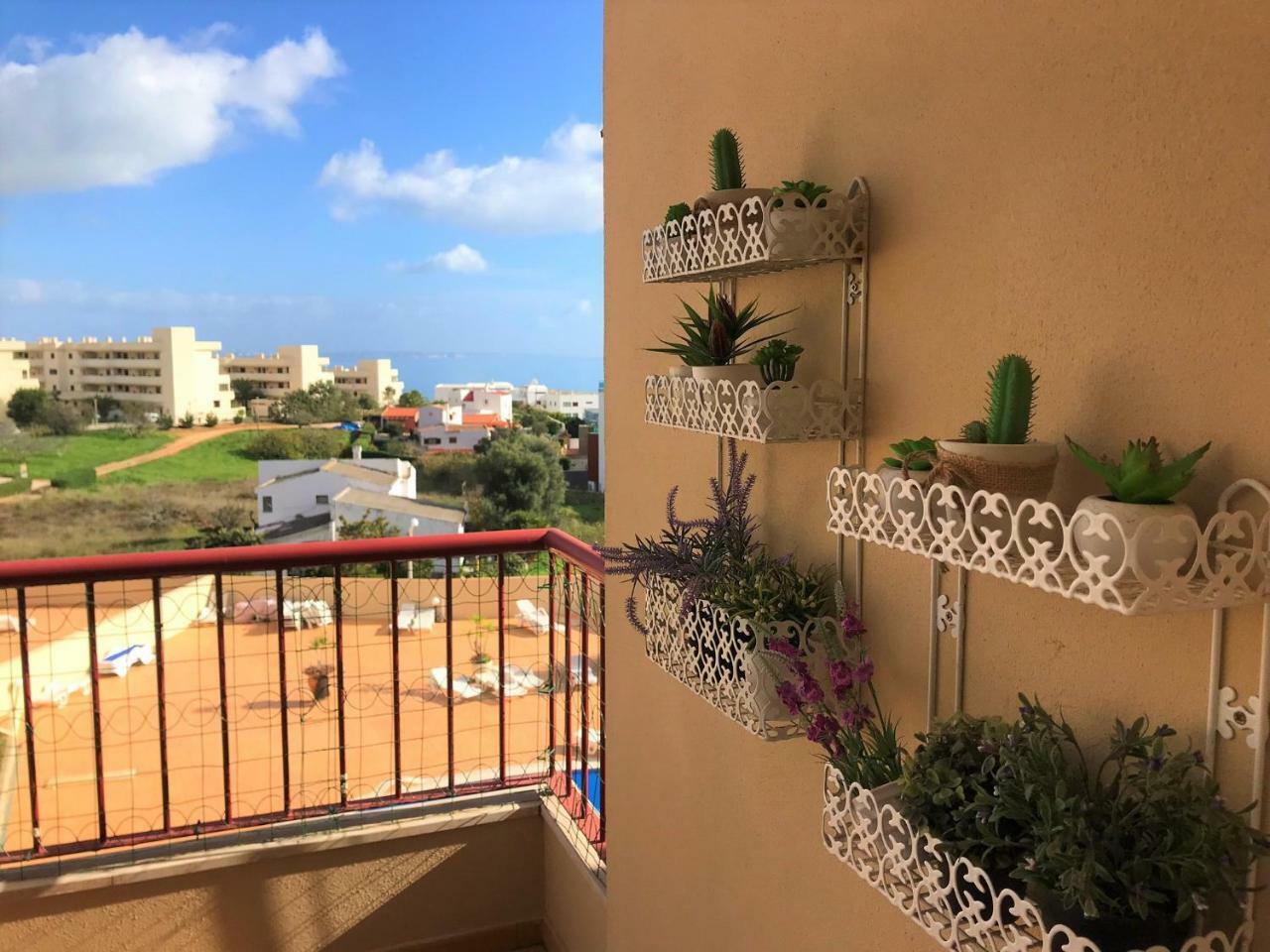 The Hoffy Beach Apartment Лагос Екстериор снимка