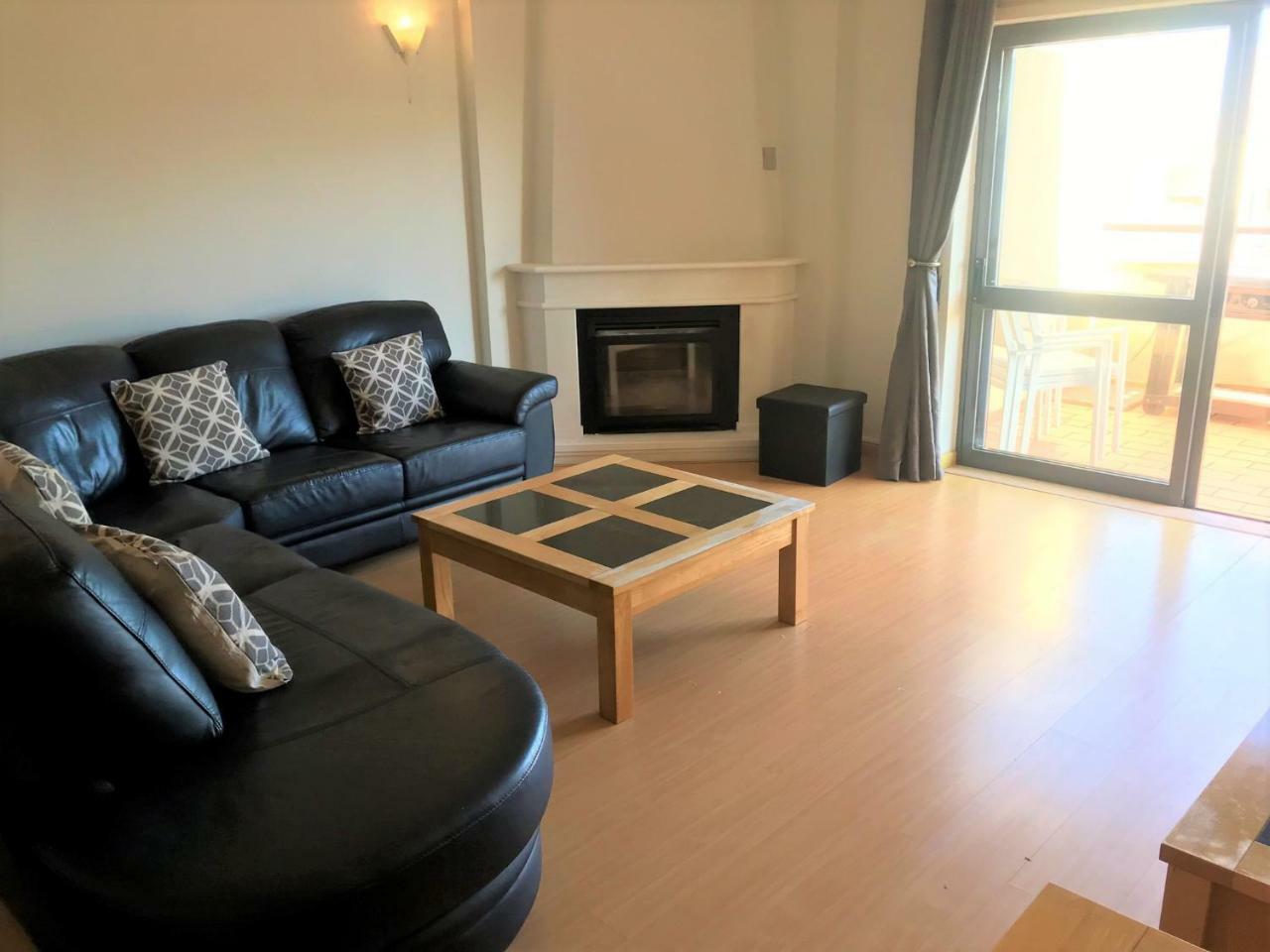 The Hoffy Beach Apartment Лагос Екстериор снимка