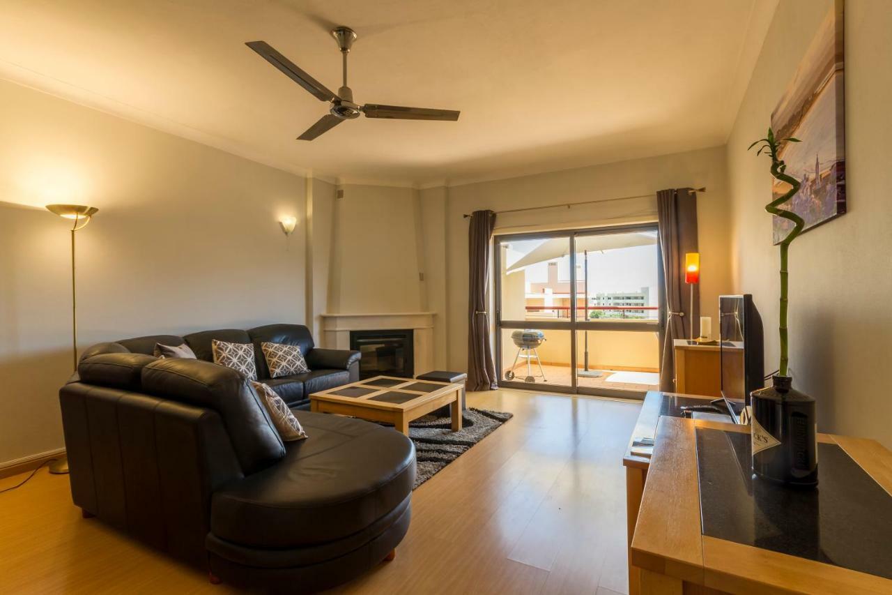 The Hoffy Beach Apartment Лагос Екстериор снимка