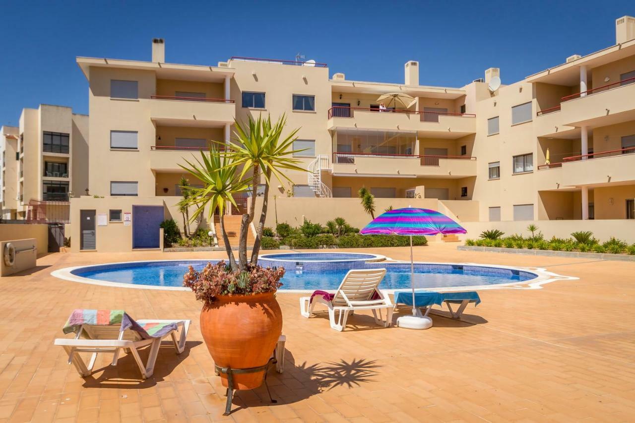 The Hoffy Beach Apartment Лагос Екстериор снимка