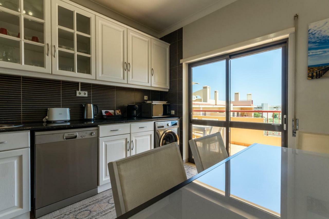 The Hoffy Beach Apartment Лагос Екстериор снимка